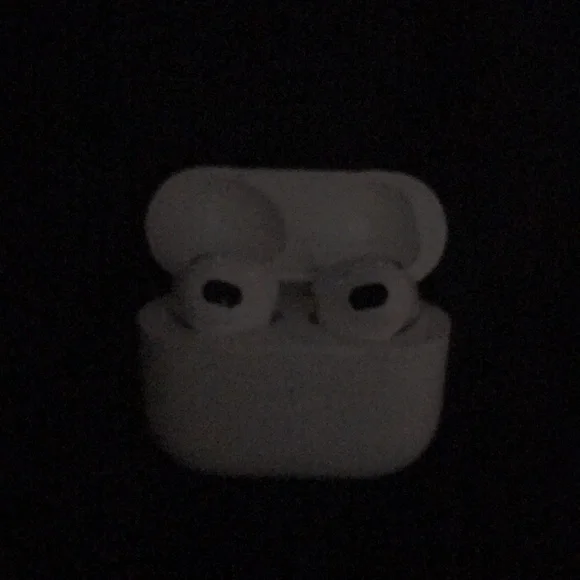 I’m selling apple AirPods 3rd generation these AirPods are brand new